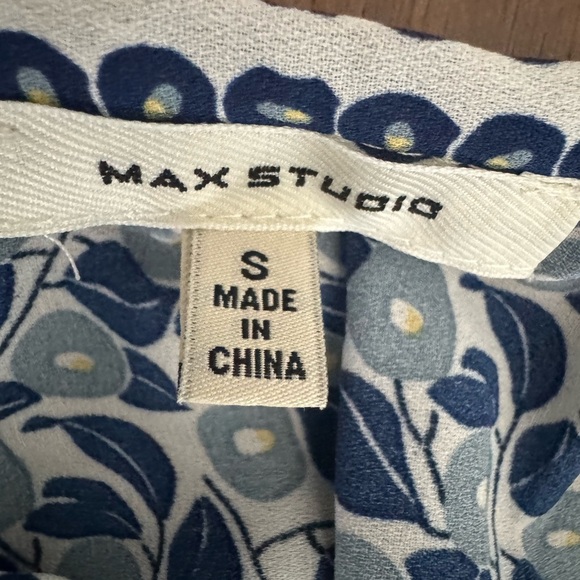 Max Studio Blue and White Floral Dress Size Small - Picture 9 of 9